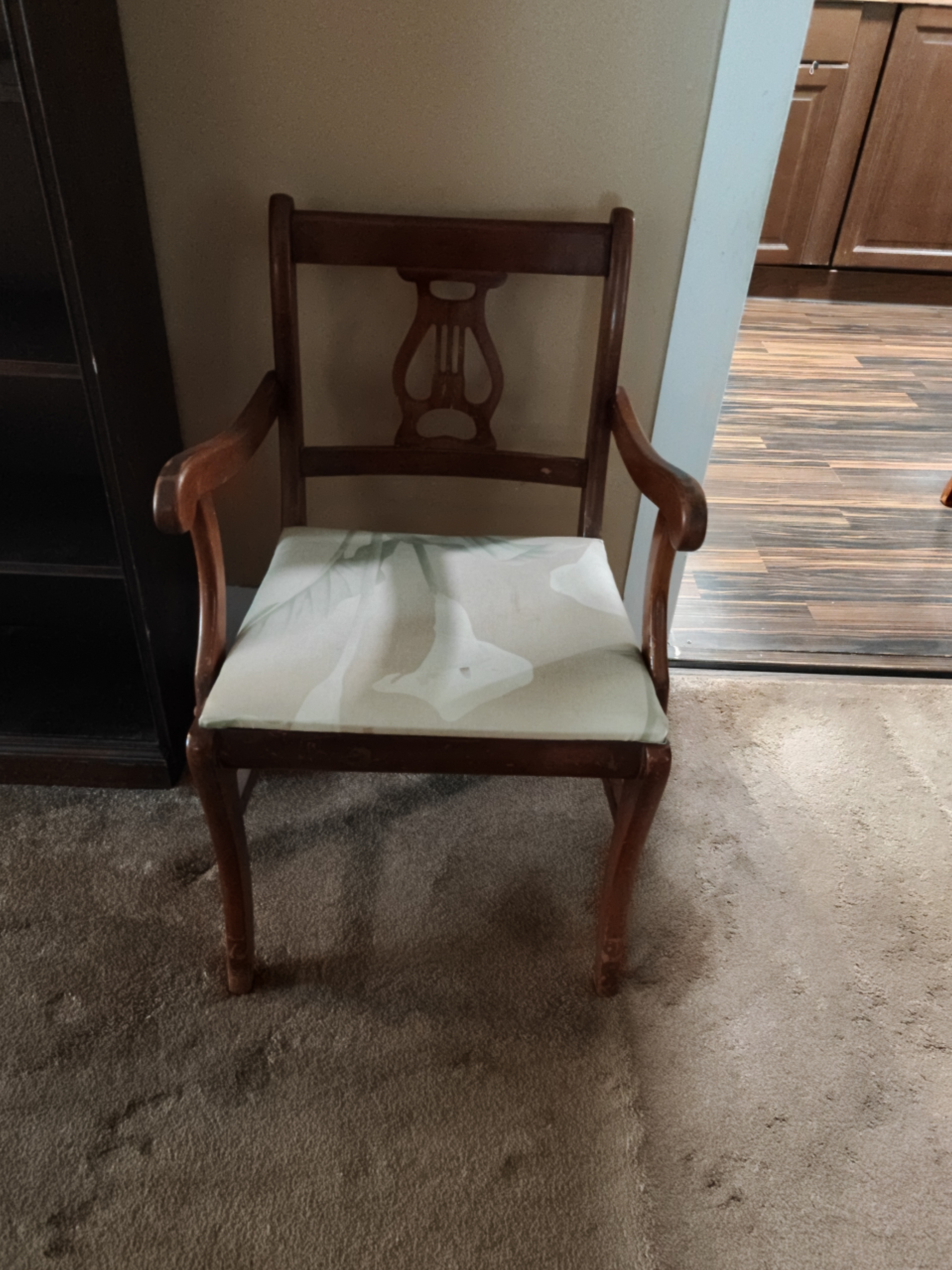 Mid-Century Harp-Back Dining Chair