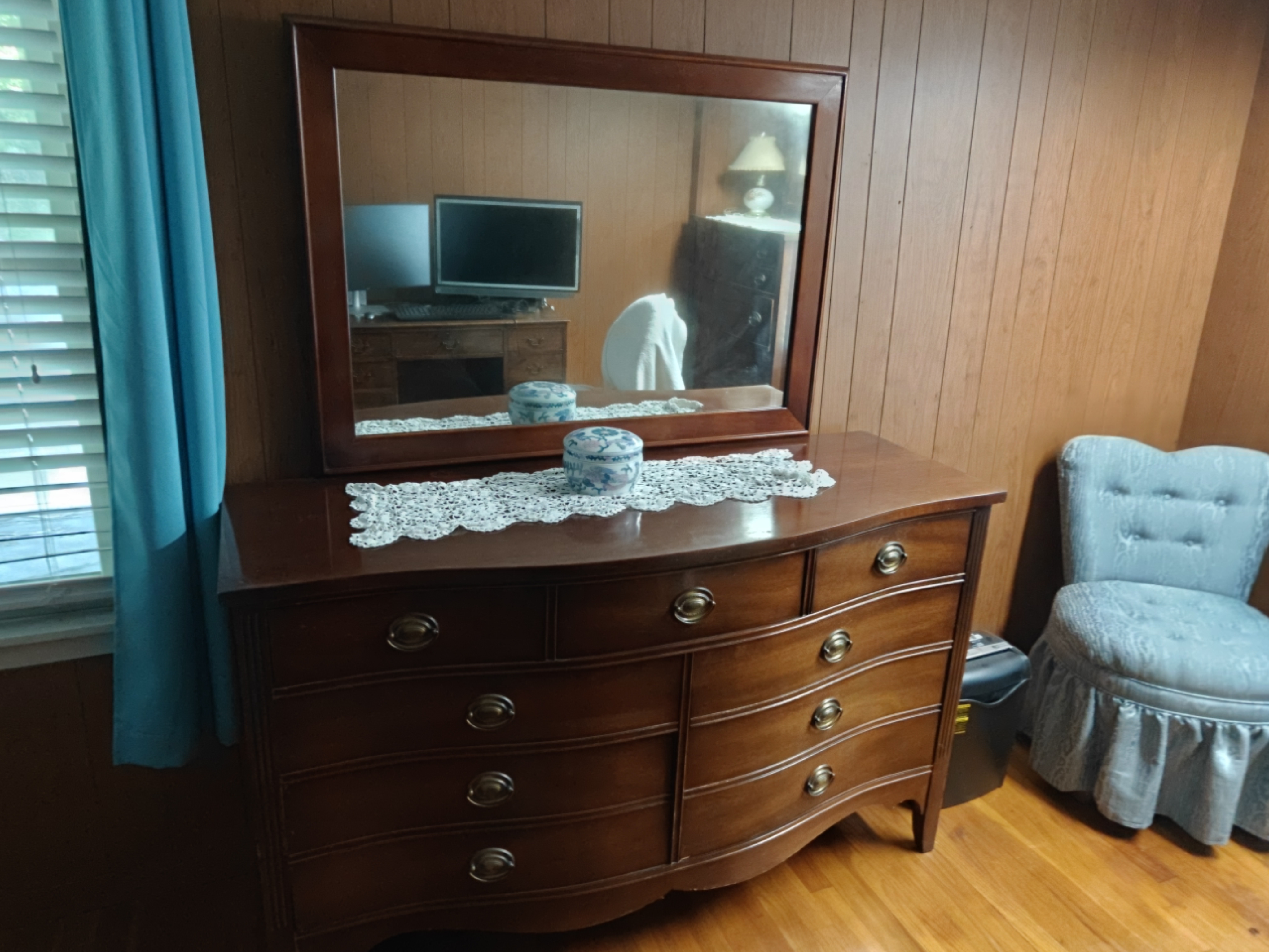 Mahogany Nine-Drawer Dresser